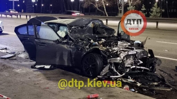 В центре Киева произошло ДТП с опрокидыванием: пять пострадавших