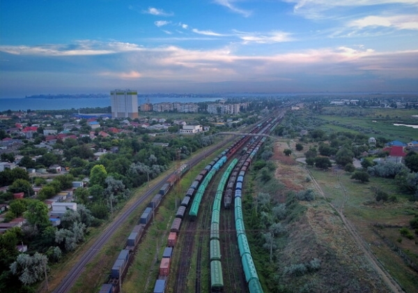 Закрыла глаза и не проснулась: в электричке на поселке Котовского умерла женщина