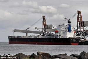 Заболели 13 моряков: в Одесском порту на судне обнаружили вспышку Covid-19