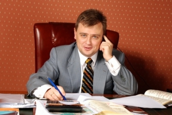Дело о «золотой трубе»: суд наконец-то решил арестовать Тарпана — пока заочно 