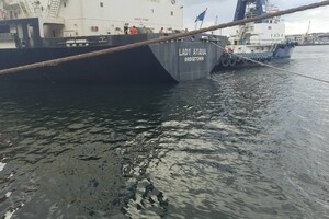 Из портов Одесской области вышли 11 суден