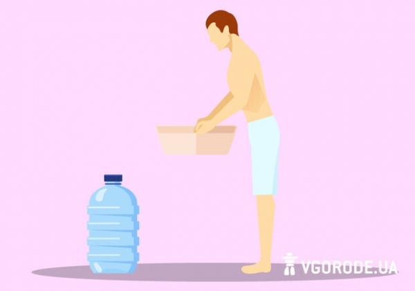 Одесситов просят сделать запас технический и питьевой воды