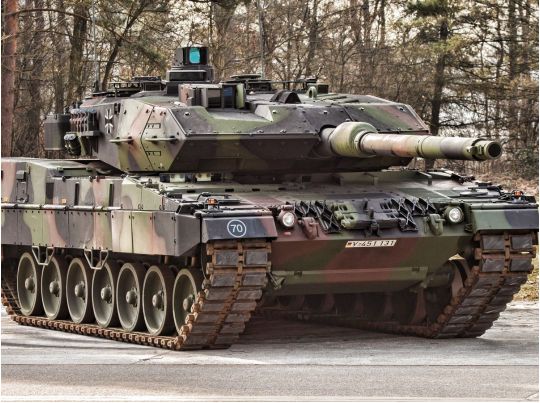 Весняна контратака України: Резніков сказав, коли танки Leopard потраплять на фронт
