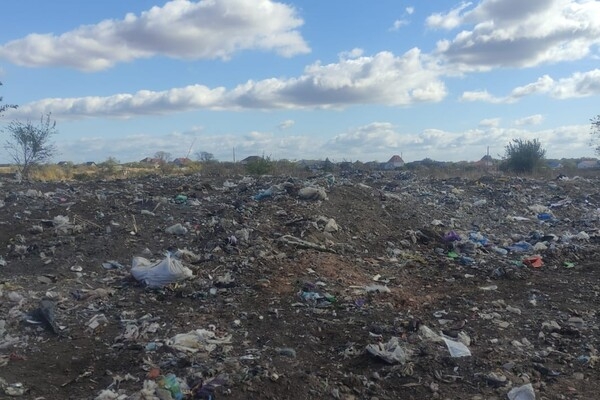 В Одесской области обнаружили еще одну огромную свалку