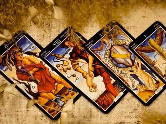 Дівам — «Колесо Фортуни», Рибам — «Дев'ятка Кубків», а Тельцям — «Десятка Пентаклів»: Таро-прогноз на 19 жовтня