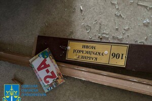 Погибший, возгорание газовых труб и пврежденная школа: последствия ночной атаки дронов в Одессе (фото, видео)