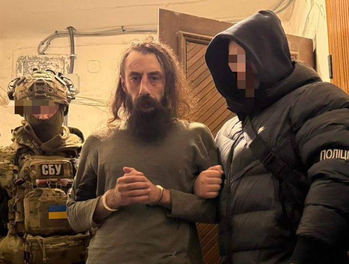Вибух біля ТЦК у Дніпрі: що відомо про терориста (фото, відео)