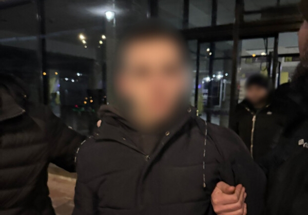 Подрыв взрывчатки на автостоянке возле госучреждения: в Одессе задержали исполнителя теракта
