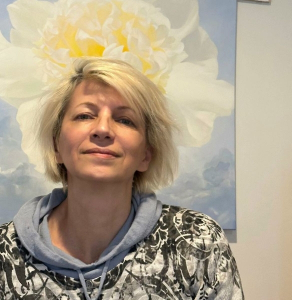 «Мистецтво — це мова серця, і квіти говорять нею напрочуд тонко», — художниця Гелена Павленко