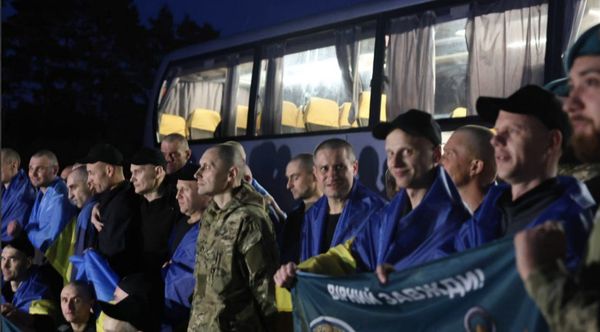 Обмін полоненими: в Україну повернувся останній із захисників острова Зміїний