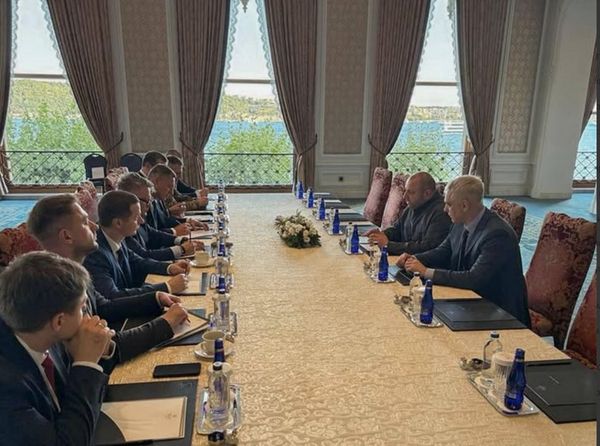 Україна готова до припинення вогню і зустрічі Зеленського з путіним: Умєров після перемовин з росіянами у Стамбулі