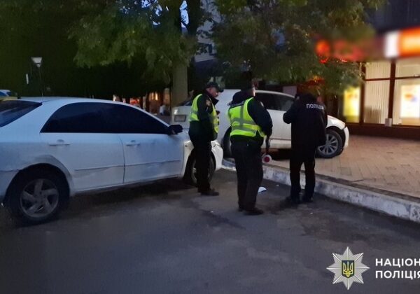 Вечернее ДТП в Белгороде-Днестровском: автомобиль наехал на двух сестер, обе в больнице