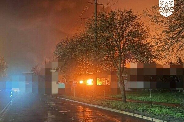 Ночной удар по Одессе: часть города без света, есть повреждение дома Ночной удар по Одессе: часть города без света, есть повреждение дома